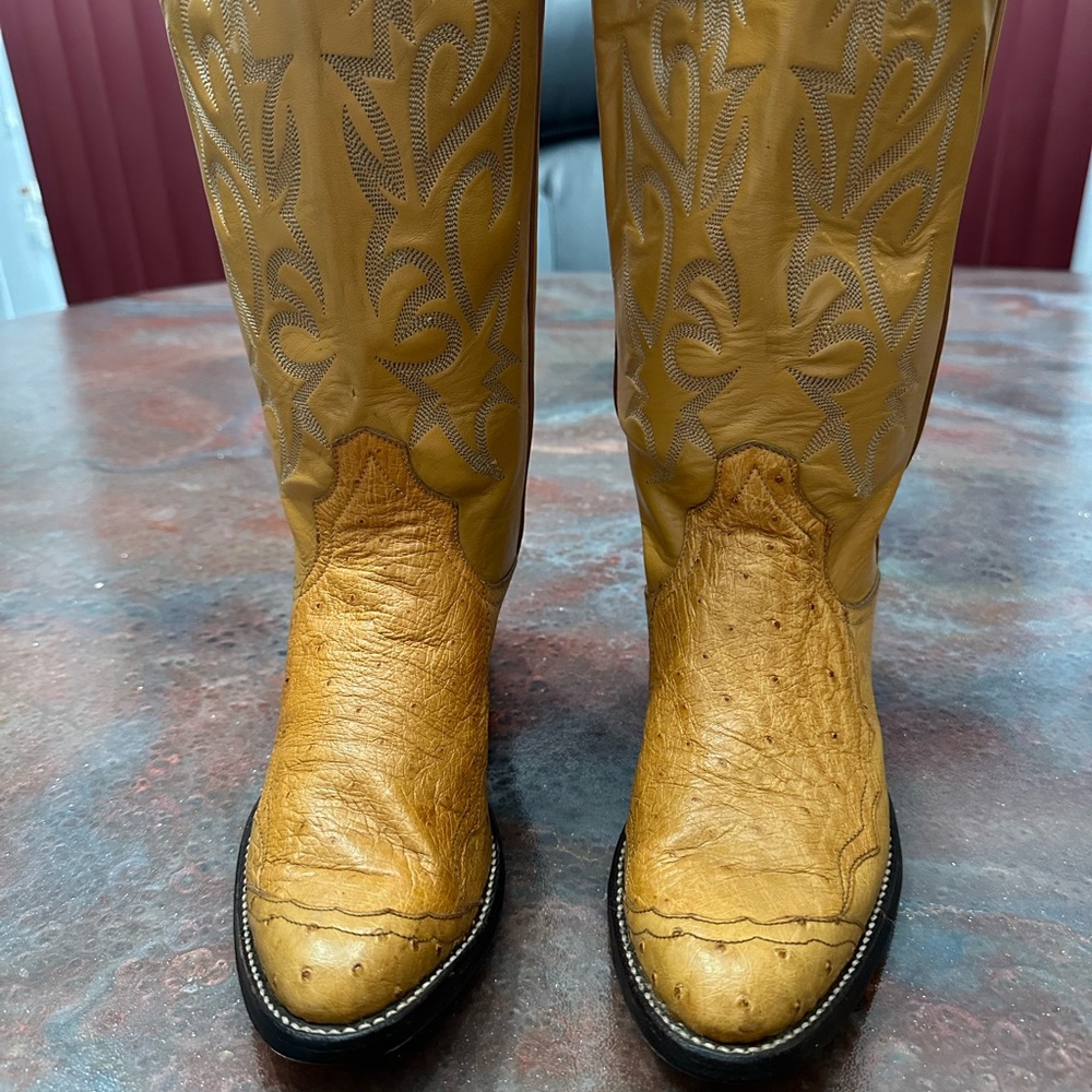 Ladies Tan Leather Cowgirl Boots
